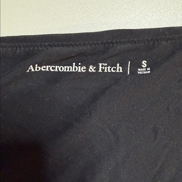 Abercrombie & Fitch Long Sleeve Top Black Size Small - Picture 2 of 6